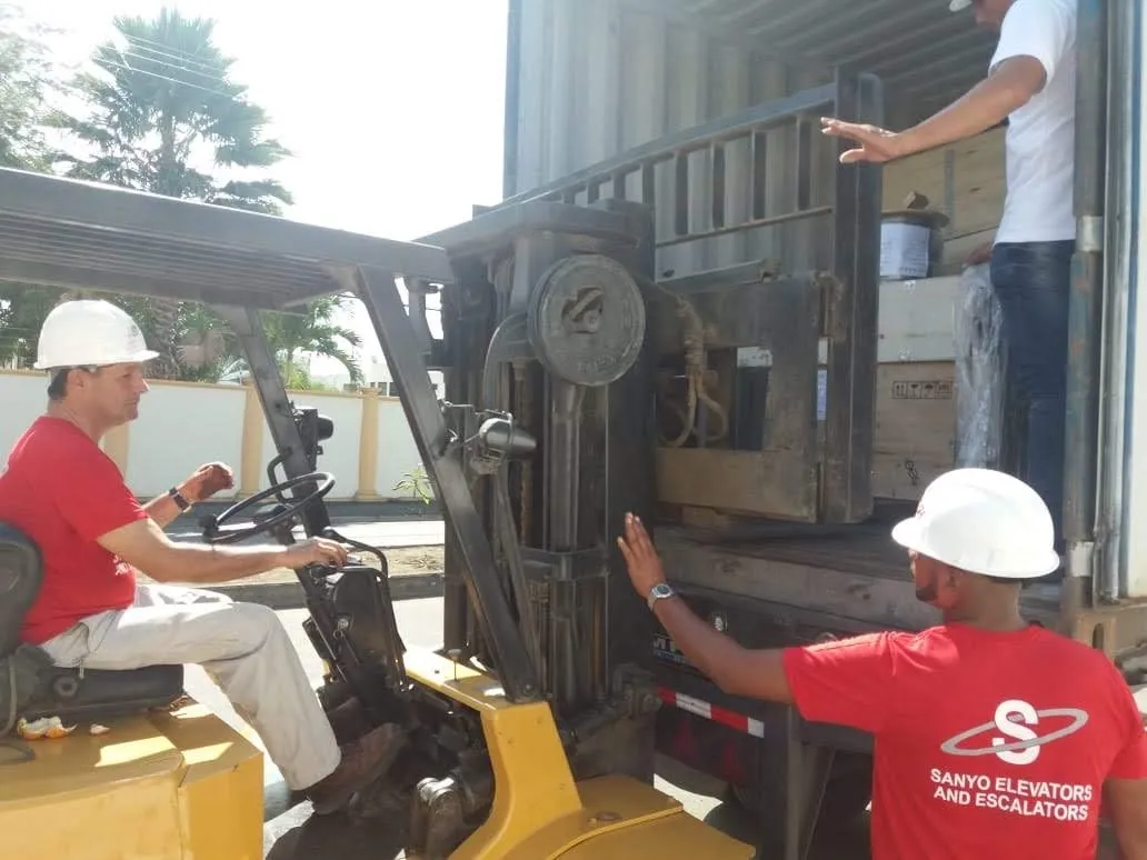 4 Person Passenger Articulated Boom Mobile Resident Lift