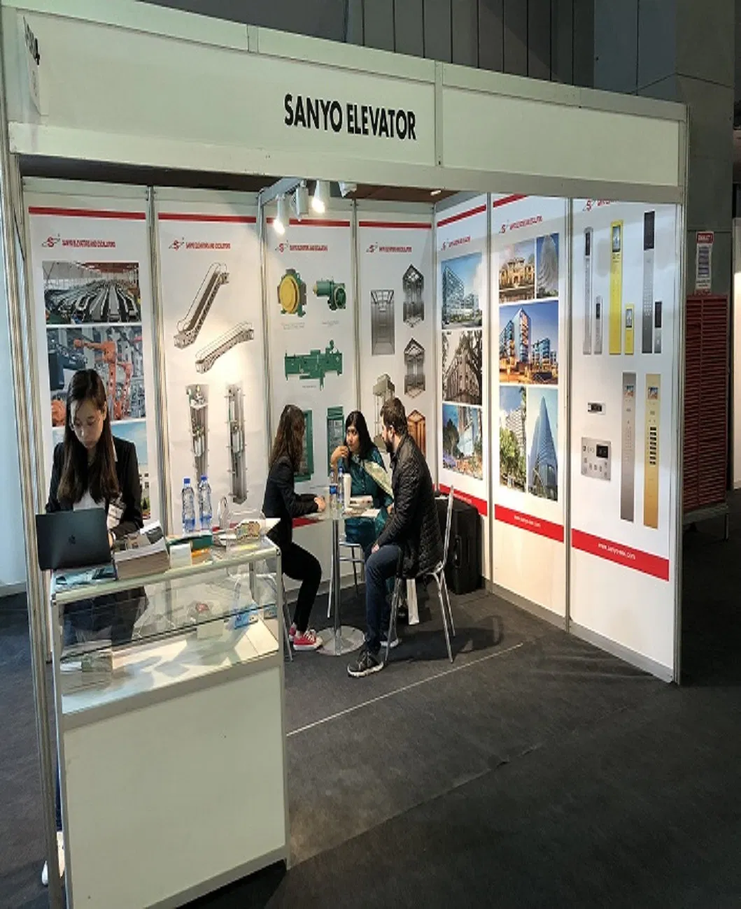 4 Person Passenger Articulated Boom Mobile Resident Lift