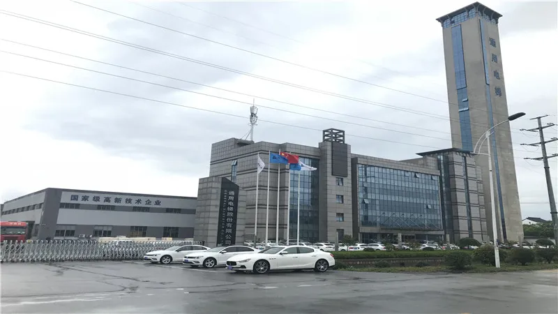 Center Opening Passenger Lift Elevator Similar to FUJI Quality